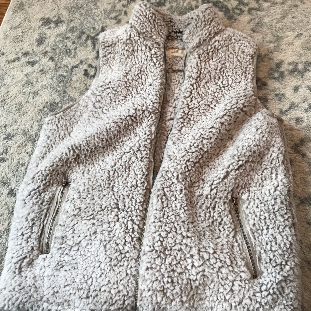 Thread supply Sherpa vest